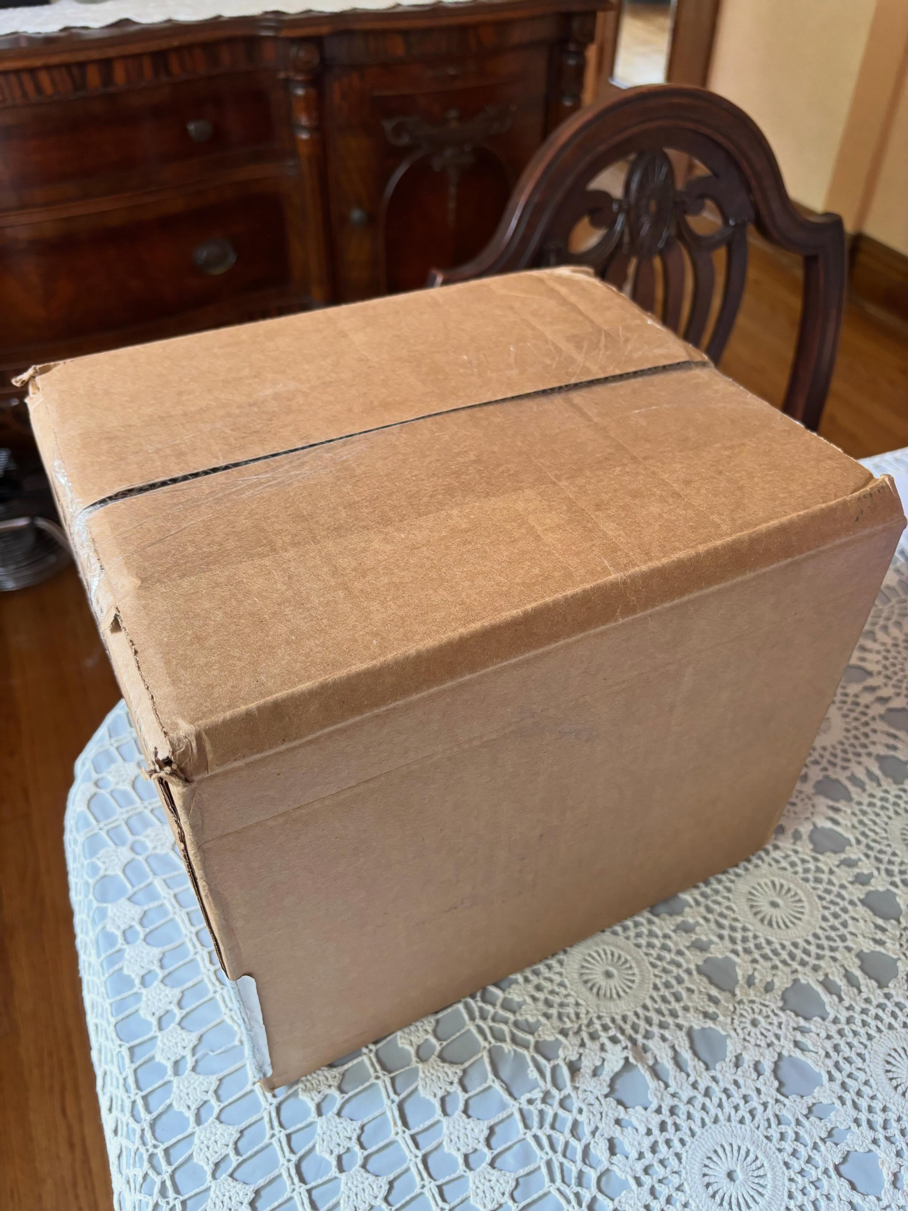 Guess who has a big box of advanced copies of Reaching Rotbottom? This girl! Unboxing video to come.